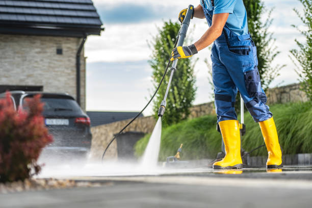 Best Concrete Pressure Washing  in Beaverton, MI